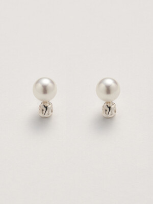 kamille Pearl(8mm) Earrings
