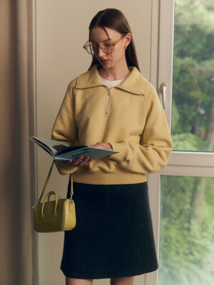 HALF ZIP-UP CROP  SWEATSHIRT (butter beige)