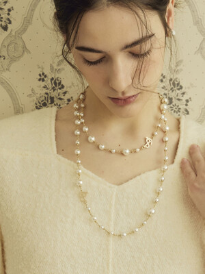 Classic Vintage Pearl Long Necklace