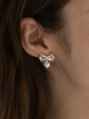 [Silver 925] Ribbon Dangle Heart Earrings SE221 - Silver