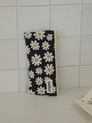ouior flat pencil case - marguerite black (topside zipper)
