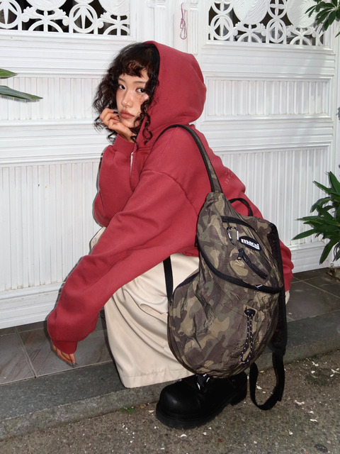 마크니 [캐샤 PICK] BLAZER BACKPACK R CAMO KHAKI