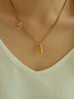 gold side heart necklace