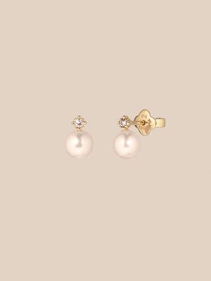 14k Baby Pearl Creamy Earring