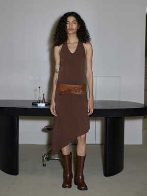 Unbalanced long dress (brown)