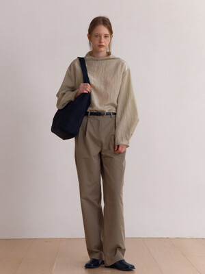 Two tuck wide pants (Khaki beige, Black)