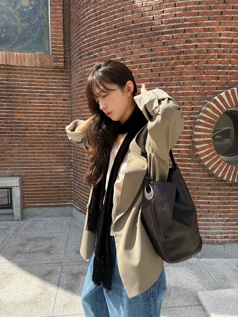 아뜰리에 드 루멘 [단독][솔비 PICK] COLLEN BUCKET BAG (VINTAGE BROWN)