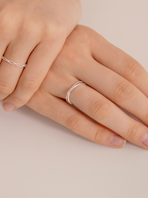 line dazzle ring