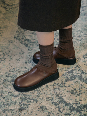 Jelan round platform mules_brown