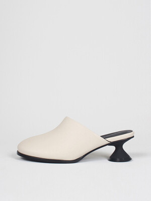 Uhjeo ourglass middle heel mules_ivory