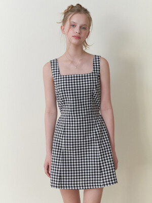 Raspberry mini dress (black check)