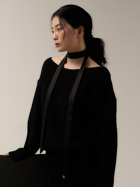 지지 long satin scarf - black