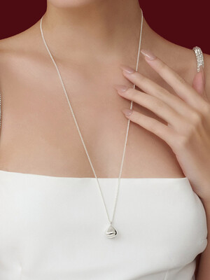 WFN007 Ornament Metal Oval Necklace