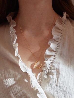 needle necklace gold