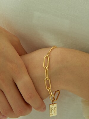 gold formal chain bracelet
