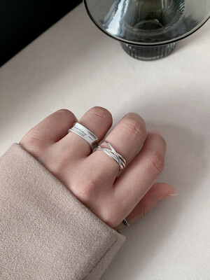 R024_Square curve Ring