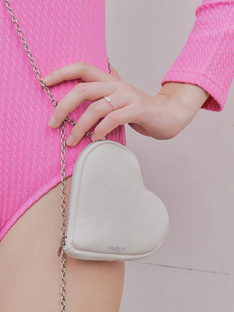 크로스백 - 앵브록스 (ENGBROX) - loving heart chain bag_cream