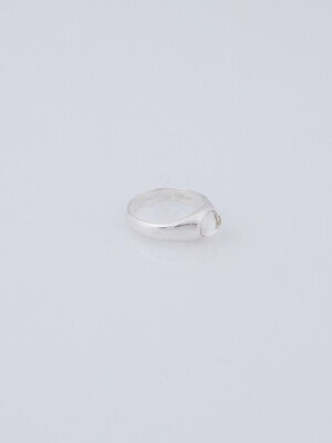 white crystal popped ring