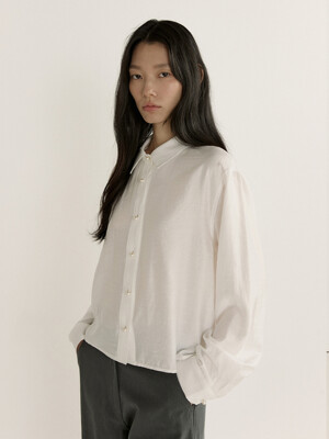 PEARL BUTTON SILKET SHIRT (2COLOR)