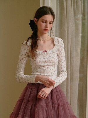 Cest_Floral lace ruffle cropped top