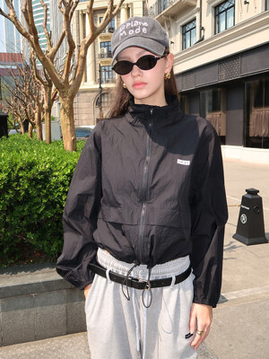 Nylon String windbreaker 블랙