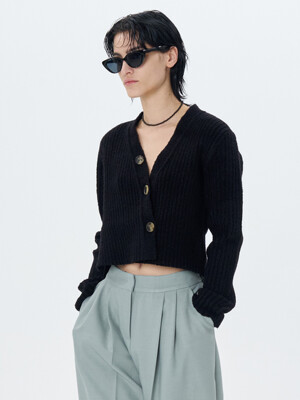 RIBBED-KNIT CROPPED CARDIGAN(BLACK)