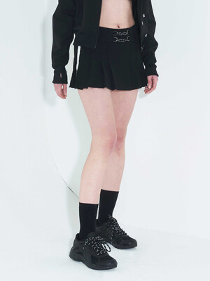 Pleated Logo-Tape Mini Skirt _ Black