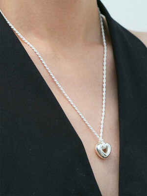 SWIMMING RING NECKLACE (HEART)
