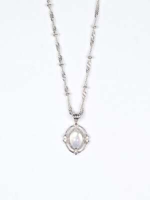 amelie necklace 01