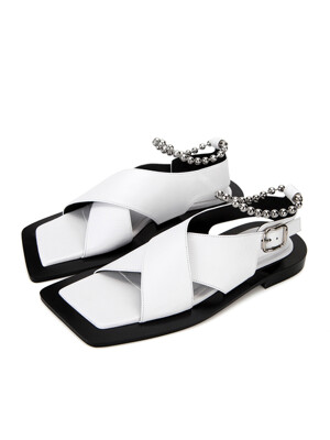 Wide square sole criss cross sandals (+ball chain anklets) | White