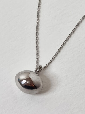Tiny egg necklace (Silver)