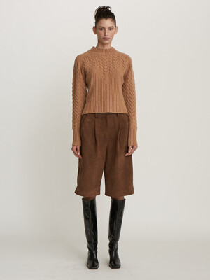 MERINO WOOL CABLE KNIT SWEATER (CAMEL)