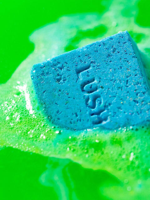바디케어 - 러쉬 (LUSH) - 솔트 워터 수더 200g - 엡솜 솔트 큐브