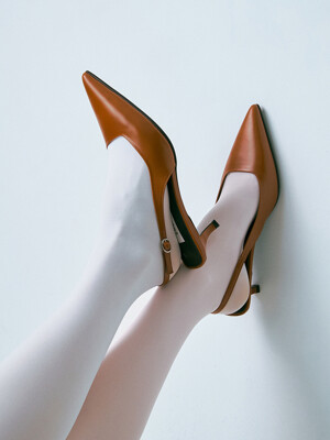 CURVED SLINGBACKS / CAMEL