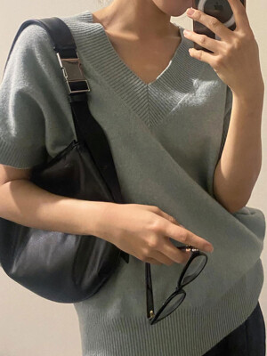 [단독]UNBALANCE HOBO BAG_black