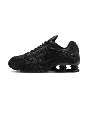 [HV0934-002] W NIKE SHOX R4