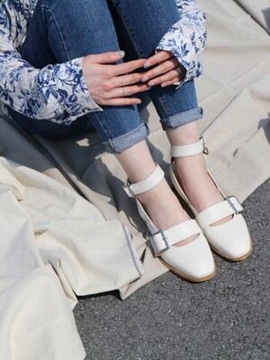 T010 buckle strap ivory