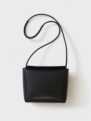 Box bag (black)