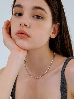 gray swa pearl bar necklace