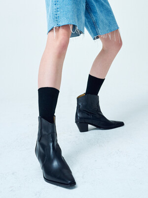 Enty western ankle boots(Black)