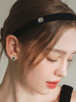 Black White Oval Cubic Silver Earrings M03894