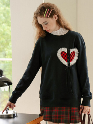 Cest_Ribbon flower heart sweater