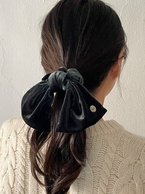 Vintage Mood Cameo Velvet Ruffle Scrunchie [Deep Green]