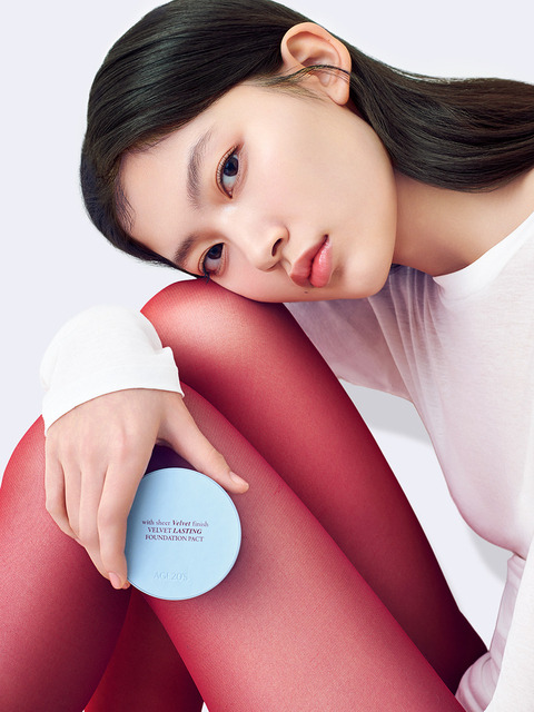 에이지투웨니스 ★리뉴얼★벨벳 래스팅 파운데이션 팩트 [본품+리필]