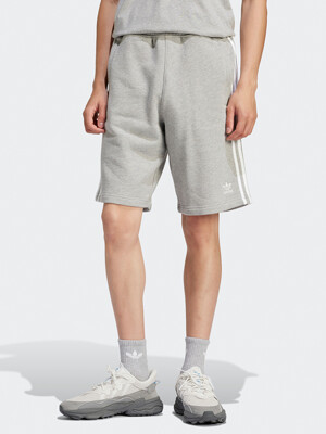 [IU2340] 3-STRIPE SHORT