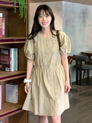 코튼 미니 플레어 핀턱 원피스 OW5MO5500