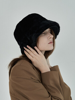 Fur Bucker Hat - black