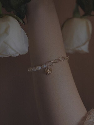 Flower breeze. rose. bracelet 03