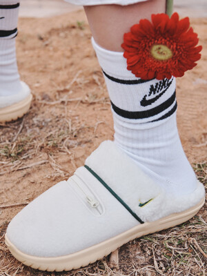[FD0346-133] W NIKE BURROW SE