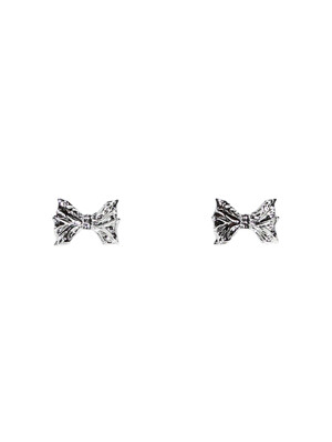 Ribbon ruffle silver earring